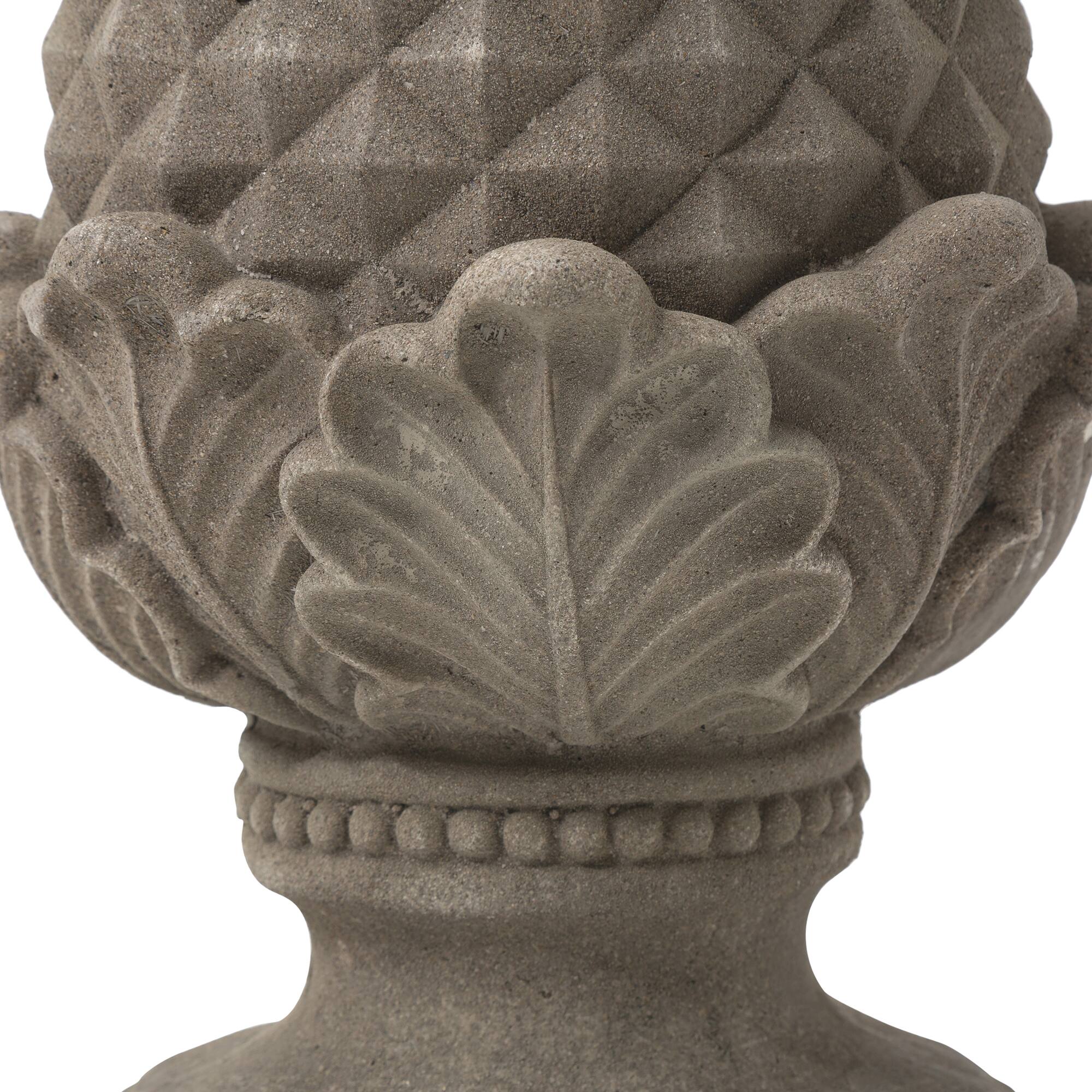 Glitzhome® 16.5" Artichoke Garden Statue